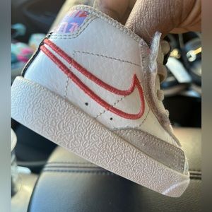 Gently Worn Nike Blazer 77